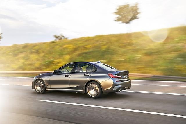 BMW 330e PHEV
