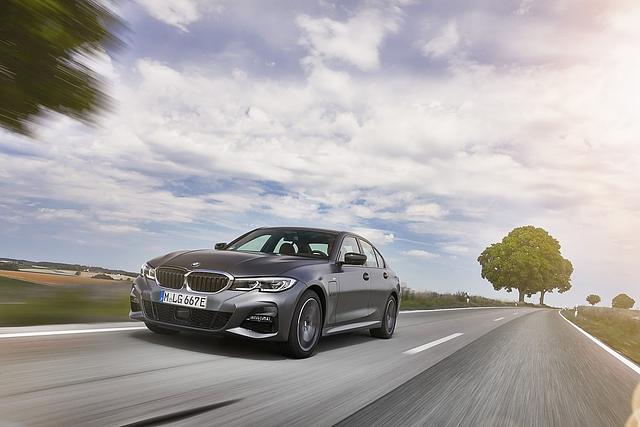 BMW 330e PHEV