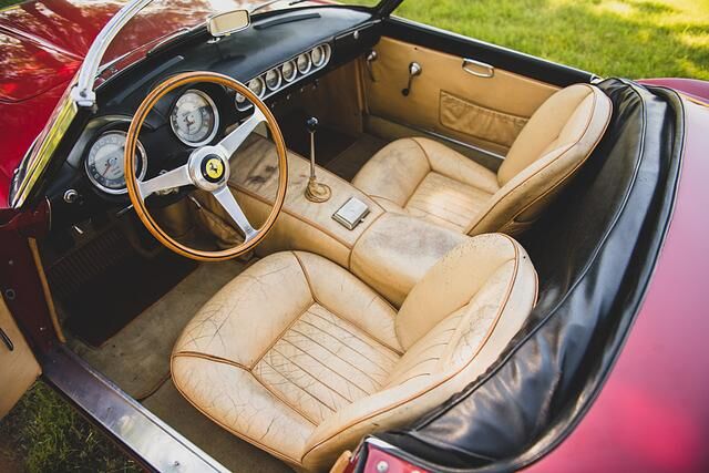 Auch beim Ferrari 250 California SWB erwartet Sotheby's einen achtstelligen Betrag als Auktionserlös