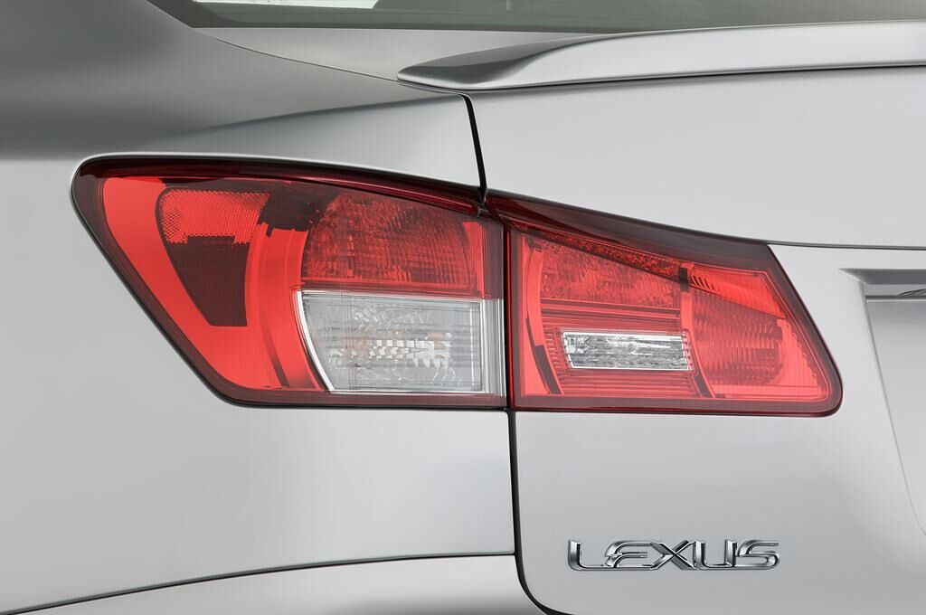 Lexus IS (Baujahr 2010) F Sedan 4 Türen Rücklicht