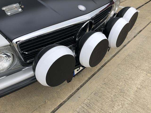 Mercedes 500 SL R 107