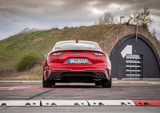 Das ist die Seite, die die meisten Kia Stinger GT 3.3 T GDi AWD aufgrund der Höchstgeschwindigkeit von 270 km/h zu sehen bekommen