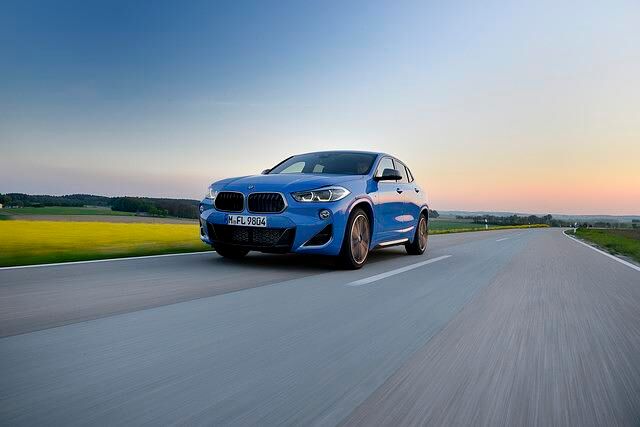 Das neue Spitzenmodell heißt BMW X2 M35i und leistet beeindruckende 225 kW/306 PS
