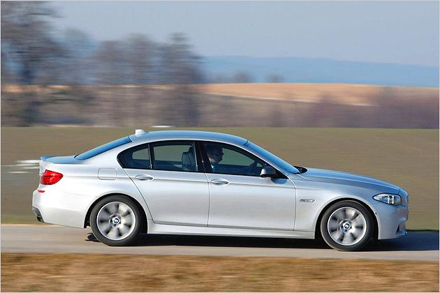 In 4,7 Sekunden spurtet der M550d auf Tempo 100