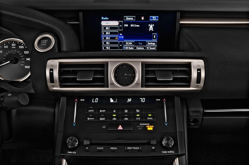 Lexus IS (Baujahr 2013) - 4 Türen Radio und Infotainmentsystem