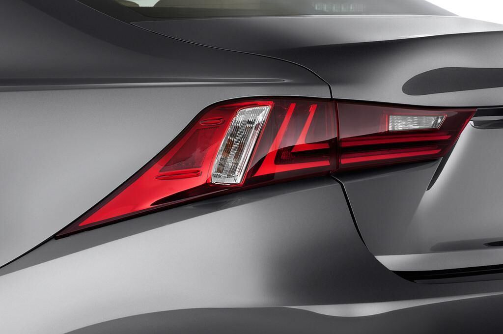 Lexus IS (Baujahr 2013) - 4 Türen Rücklicht