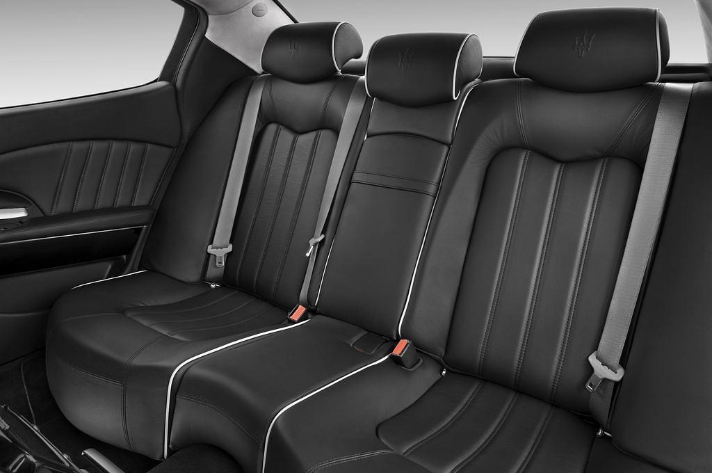 Maserati Quattroporte (Baujahr 2010) - 4 Türen Rücksitze