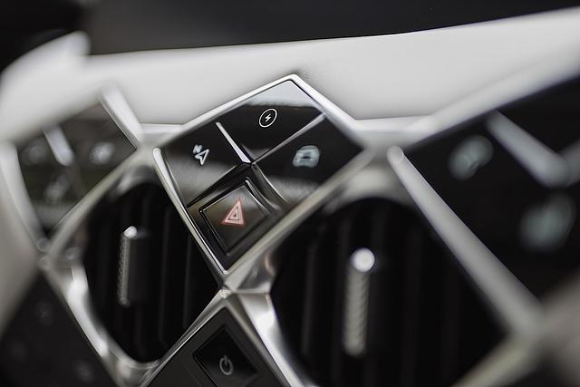 Raute heißt das Design-Thema im DS 3 Crossback E-Tense