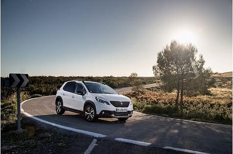 Der Peugeot 2008 ist 4,16 Meter lang,...