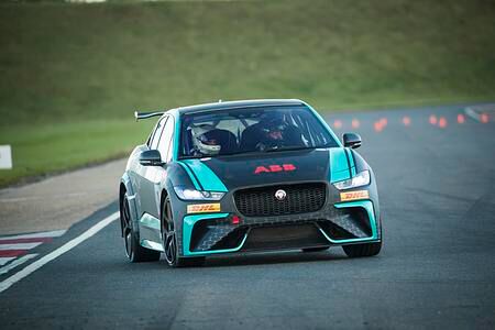 Fahrbericht: Jaguar iPace e-Trophy - Elektrische Raubkatze im Angriffsmodus 