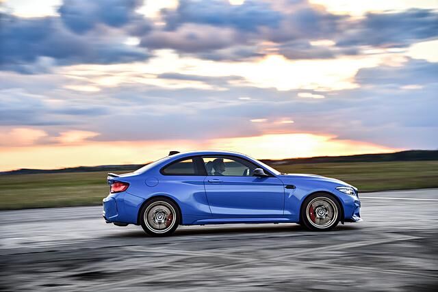 Mit 95.000 Euro kostet der CS rund 32.000 Euro mehr als der BMW M2 Competition