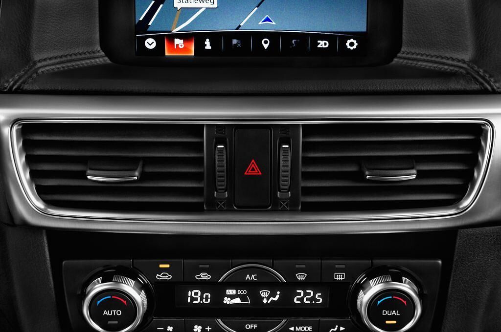Mazda CX-5 (Baujahr 2015) Sports-Line 5 Türen Lüftung