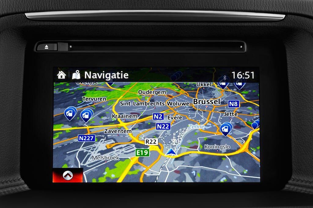 Mazda CX-5 (Baujahr 2015) Sports-Line 5 Türen Radio und Infotainmentsystem