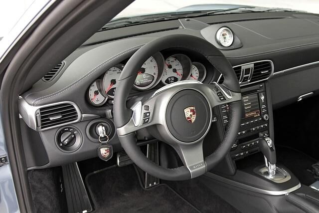 Der Porsche 911 Turbo S wurde optional mit Doppelkupplungsgetriebe angeboten