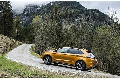 Auch abseits befestigter Straßen kommt der Ford Edge gut voran