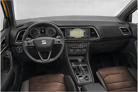Das Cockpit erinnert stark an den VW Tiguan, nur dass die Instrumente konventionell und nicht als Display ausgeführt sind