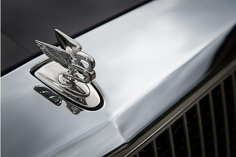 Bentley Mulsanne EWB - das B reckt sich in den Wind