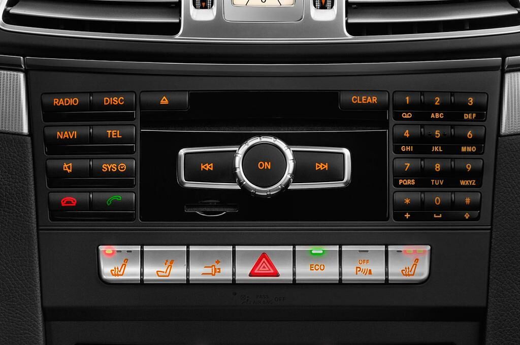Mercedes E-Class (Baujahr 2015) - 2 Türen Radio und Infotainmentsystem