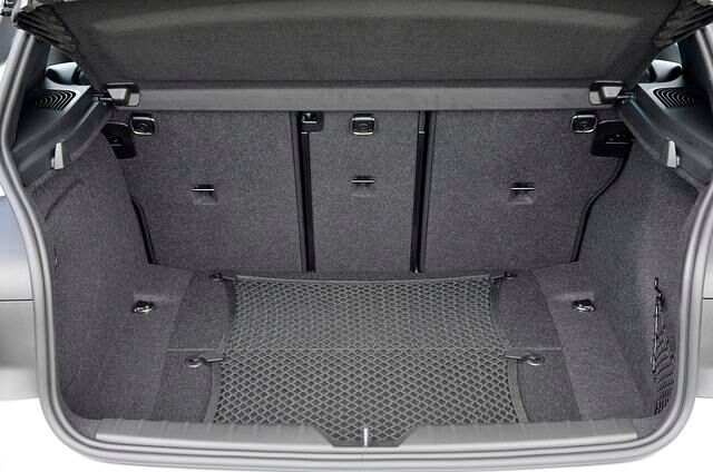360 Liter passen in den Kofferraum des BMW 1er