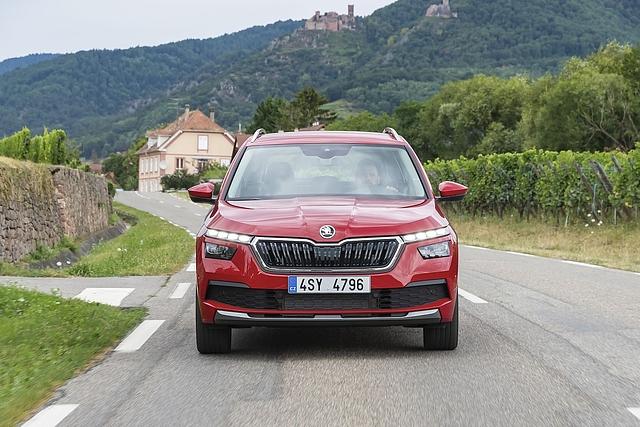 Mit dem Siebengang-Doppelkupplungsgetriebe ist der Skoda Kamiq 1.5 TSI bis zu 212 km/h schnell