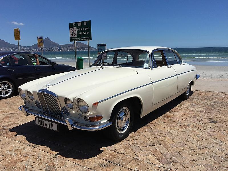 Classicdepot Kapstadt - ein Jaguar 420 für die Ausfahrt nach Stellenbosch