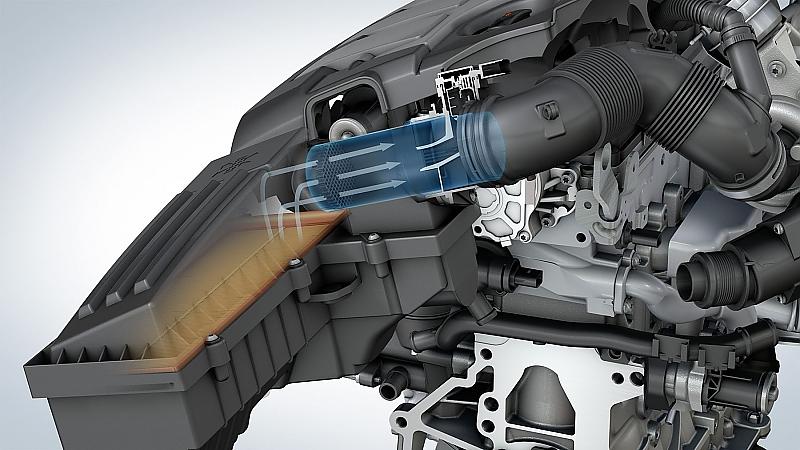 Beim 1,6 Liter Motor wird ein Strömungsgleichrichter im Ansaugtrakt eingesetzt.