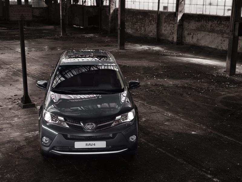 Toyota_ RAV 4 2013