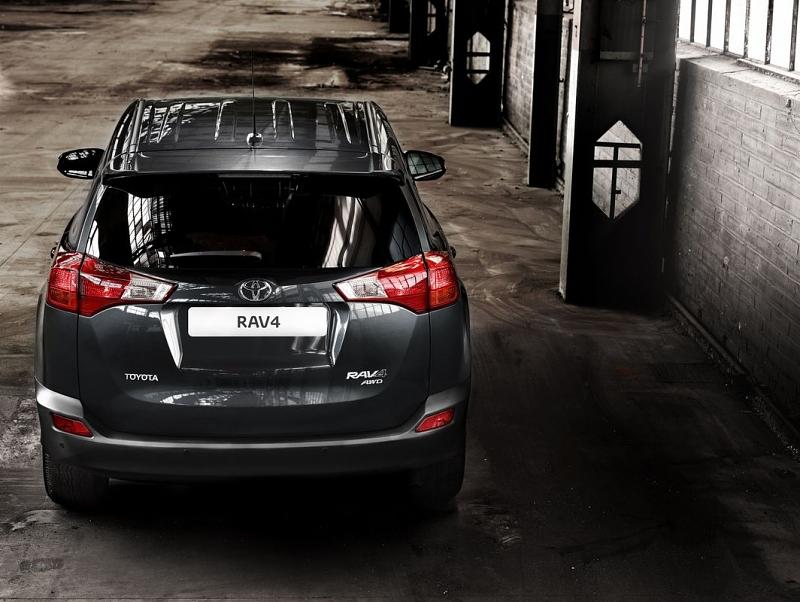 Toyota_ RAV 4 2013