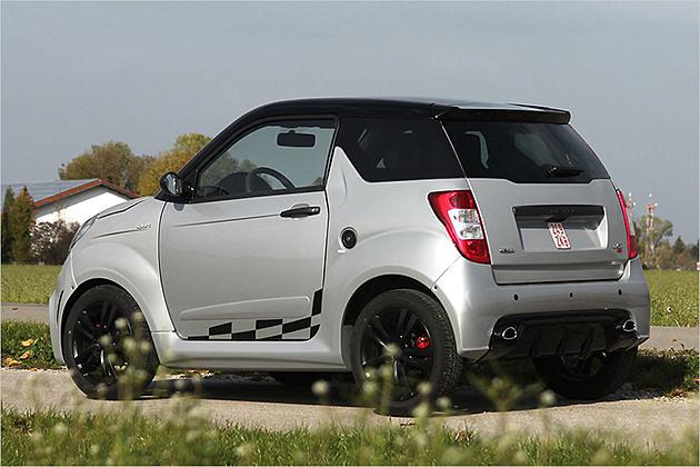 Der Ligier sieht winzig aus, aber ein Smart Fortwo ist nochmal ganze 30 Zentimeter kürzer