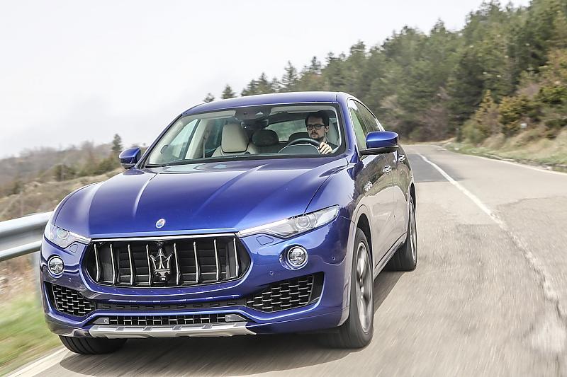 Der Kühlergrill des Maserati Levante ist beeindruckend
