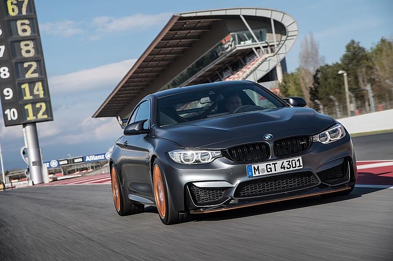 Bis zu 305 km/h ist er schnell.