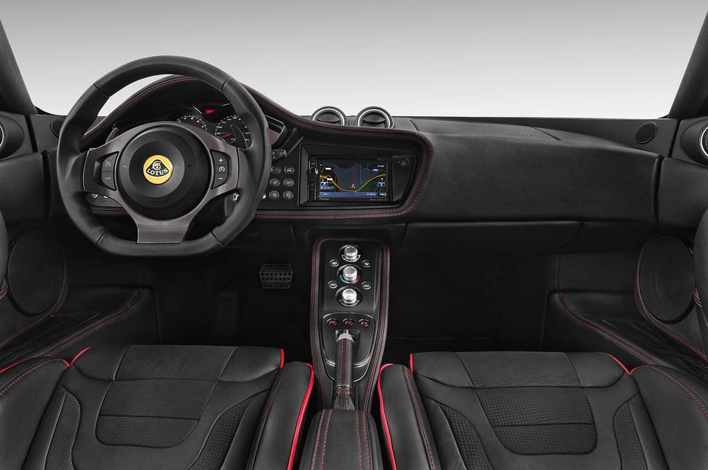 Lotus Evora (Baujahr 2011) S 2 Türen Cockpit und Innenraum