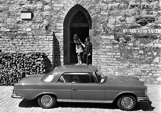 Nicht einmal der 1969 erneuerte Opel Diplomat V8 mit De-Dion-Achse konnte sich mit den V8-Sternenträgern messen
