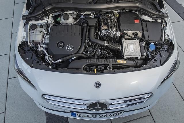 Mercedes B 250e