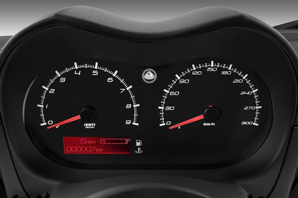 Lotus Exige (Baujahr 2010) S 2 Türen Tacho und Fahrerinstrumente