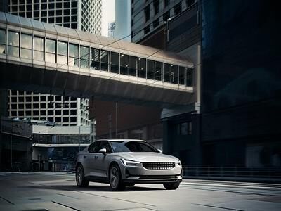 Polestar 2 - Goldiges Performance-Paket
