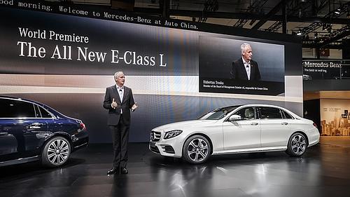 14. Auto China in Peking - Insel der Glückseligkeit