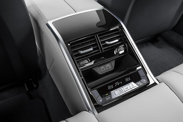 BMW M8 Gran Coupé