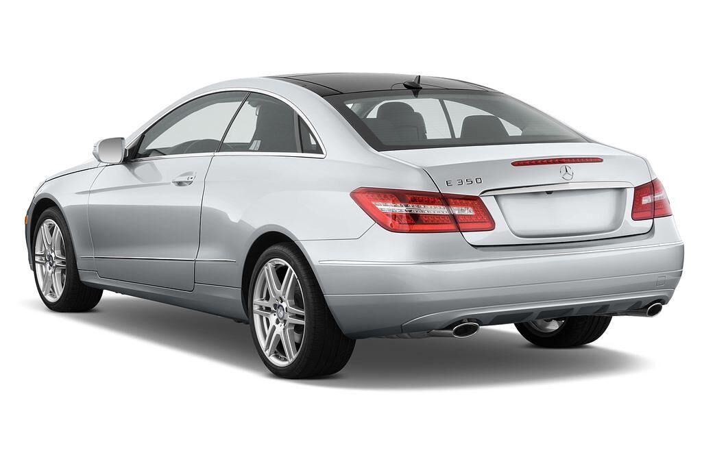 Mercedes E-Class (Baujahr 2010) - 2 Türen seitlich hinten