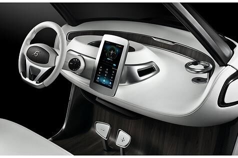 Mercedes Golf Cart by Garia - mit Hightech-Bedienung