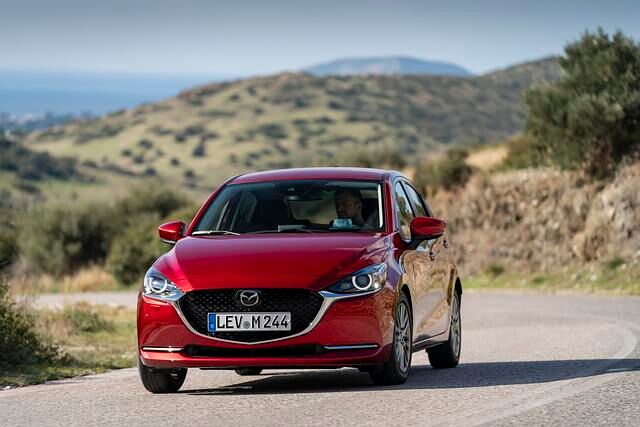 Die Basisversion des Mazda mit 55 kW/75 PS starkem Motor startet bei 14.190 Euro. Das sind 800 Euro mehr als zuvor