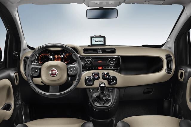 Das Cockpit wirkt auch heute noch modern