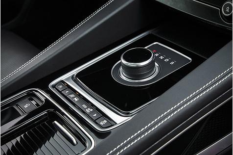 Der typische Automatik-Wählhebel