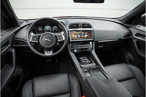 Im Cockpit findet man sich schnell zurecht
