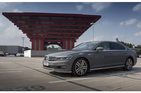 Der VW Phideon soll Passat-Kunden eine Aufstiegsmöglichkeit bieten