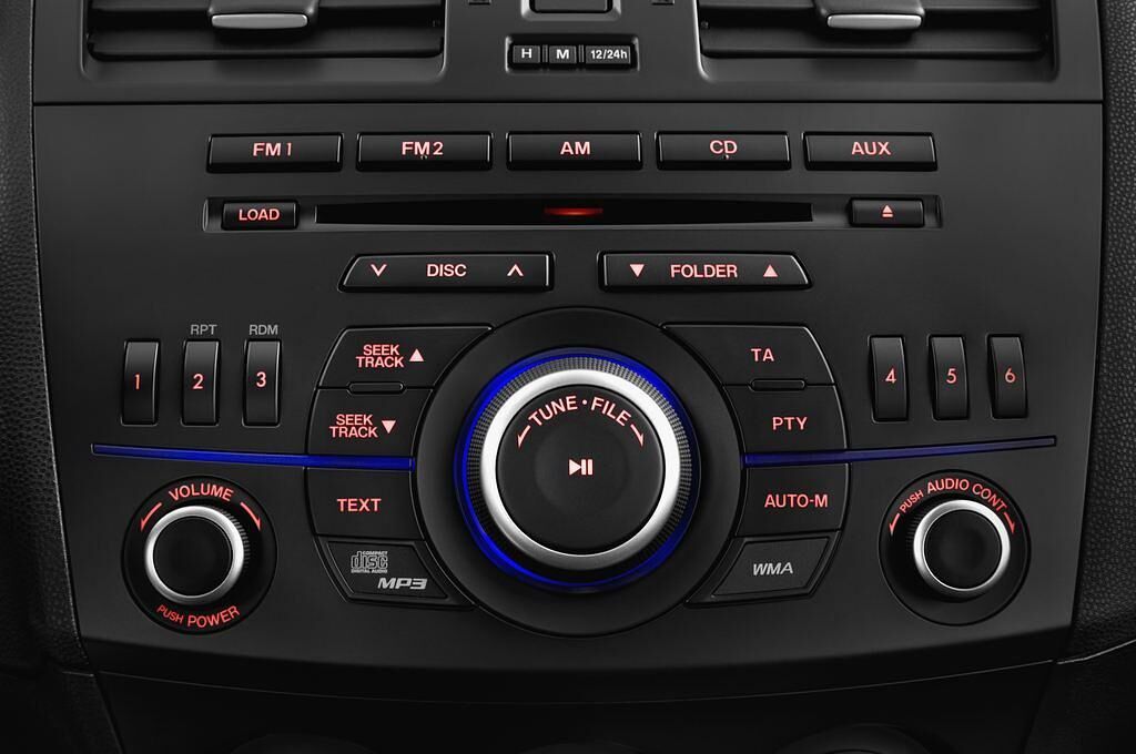 Mazda Mazda3 (Baujahr 2011) Edition 5 Türen Radio und Infotainmentsystem