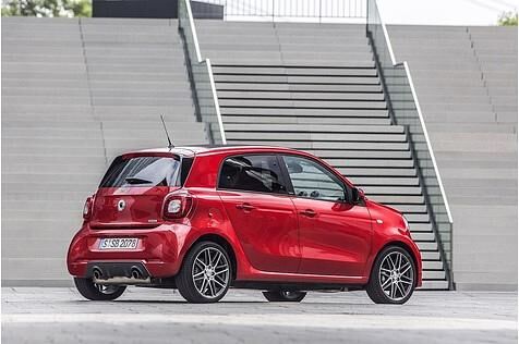 Der Smart Brabus Forfour ist um 62 Zentimeter länger als der fortwo