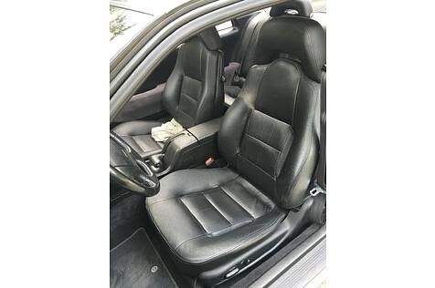 Subaru SVX - bequeme Ledersitze