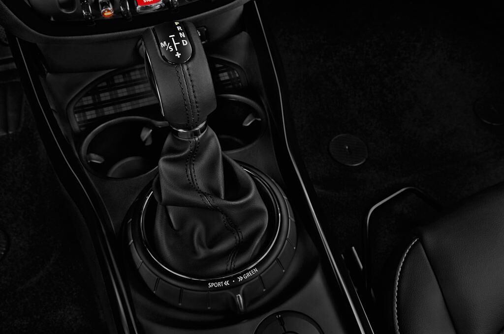 MINI Clubman (Baujahr 2016) Cooper 5 Türen Schalthebel