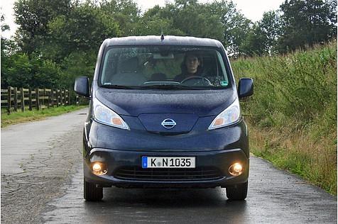 Der Nissan e-NV200 Evalia fährt rein elektrisch.